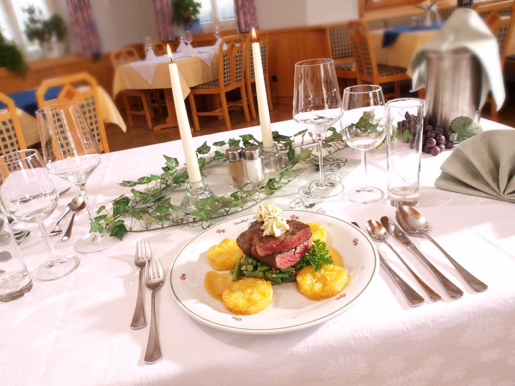 Fruehstueckspension Wiesenhaus Miesenbach  Bagian luar foto